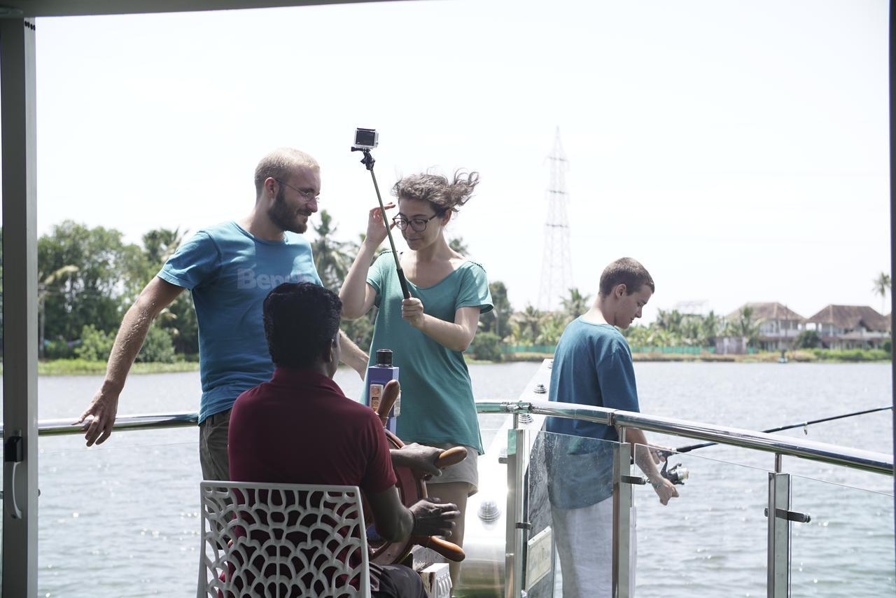 Отель Indiavacationz Houseboats Alappuzha Экстерьер фото